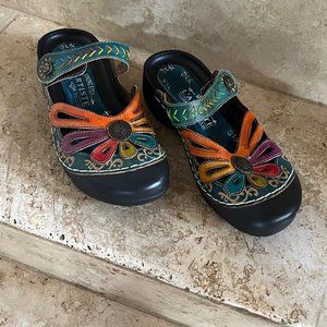 L'Artiste by Spring Step Women's Copa Flat Sandals